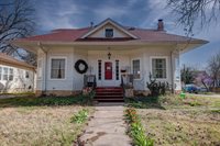 1401 East 5th Ave, Winfield, KS 67156