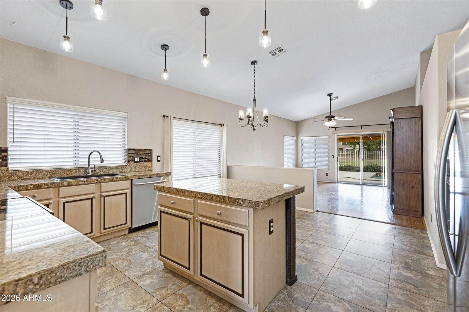 1511 East Black Diamond Drive, Gilbert, AZ 85296