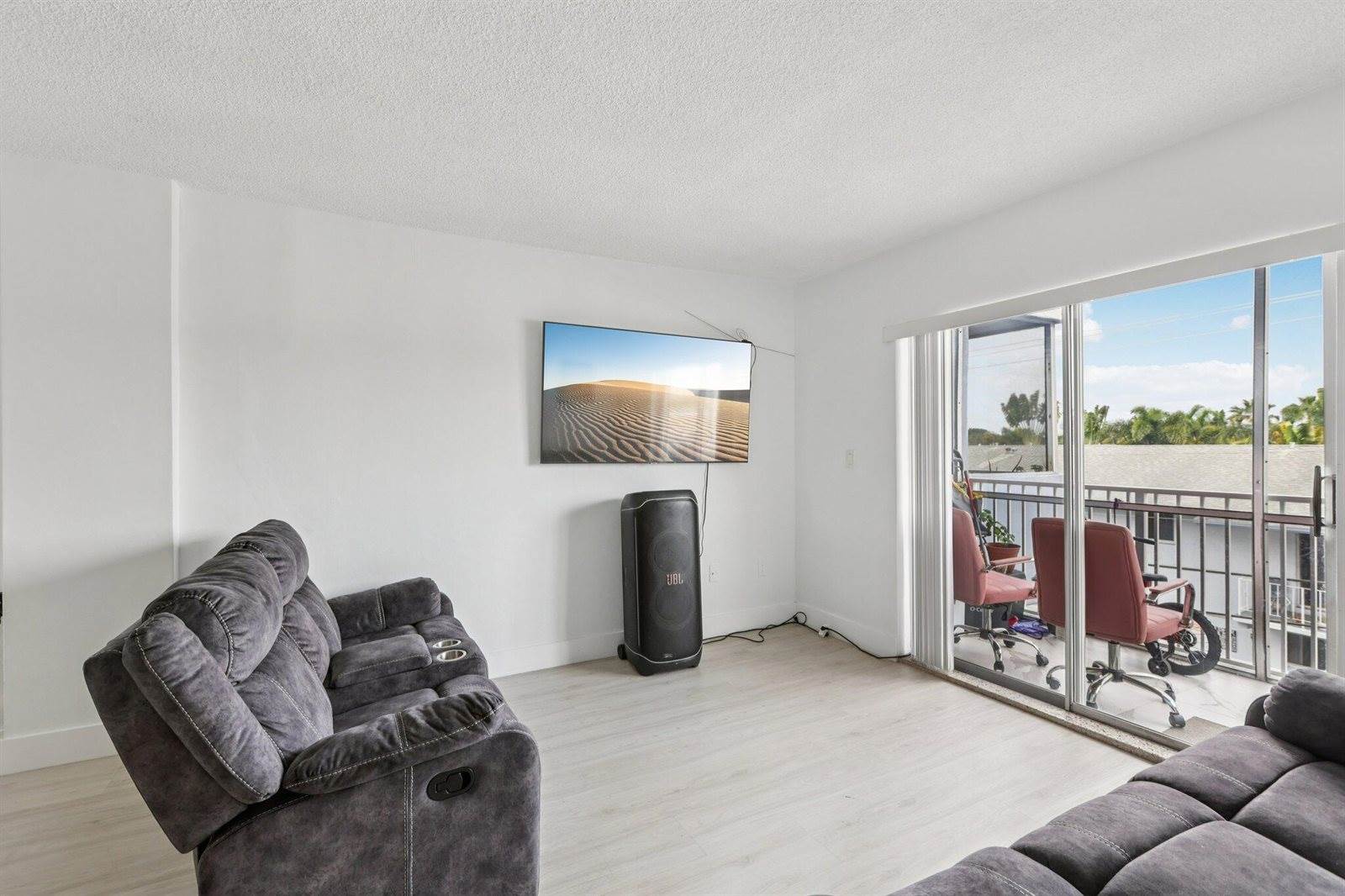 1735 NE 164th Street, #F-304, North Miami Beach, FL 33162