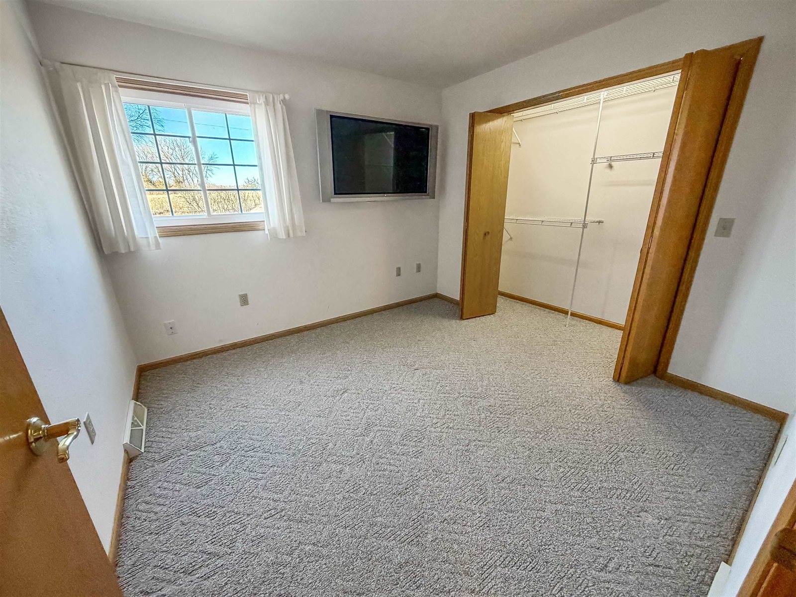 1066 Hillside, Lake Delton, WI 53965