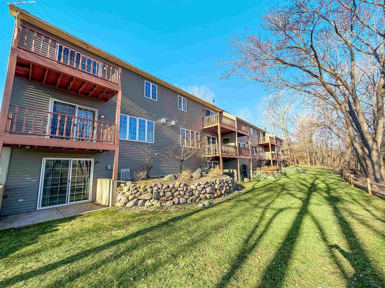 1066 Hillside, Lake Delton, WI 53965