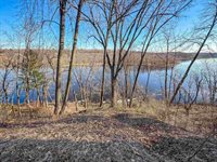1066 Hillside, Lake Delton, WI 53965
