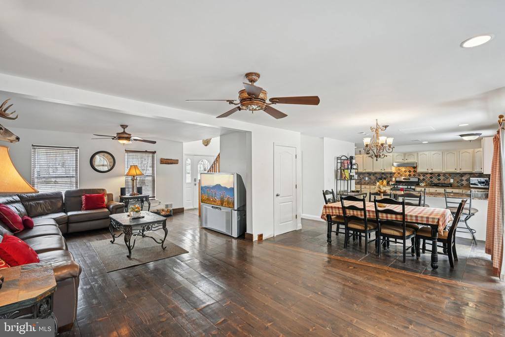 244 Tenawa Road, Albrightsville, PA 18210