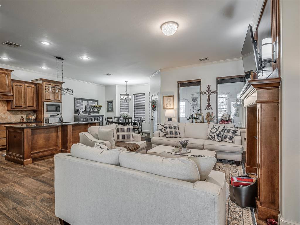 11509 SW 58th Street, Mustang, OK 73064