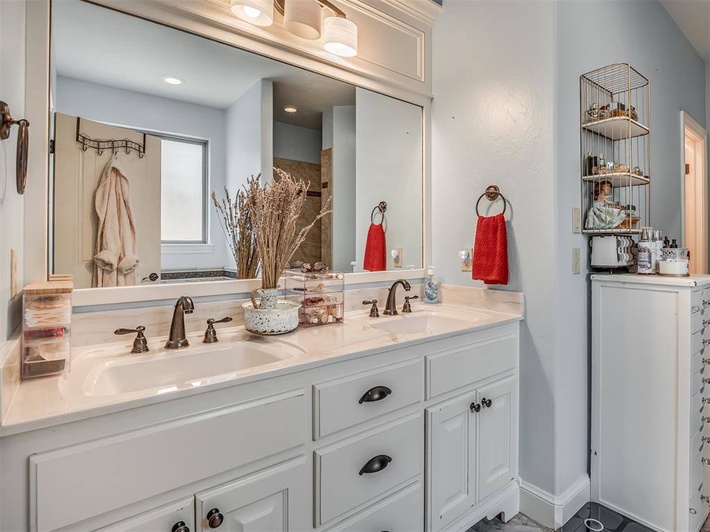 11509 SW 58th Street, Mustang, OK 73064