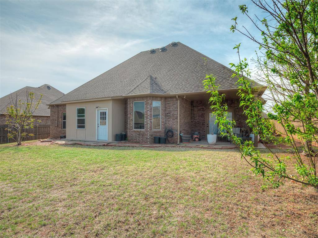 11509 SW 58th Street, Mustang, OK 73064