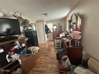 2226 Fordtown Road, Jonesborough, TN 37659