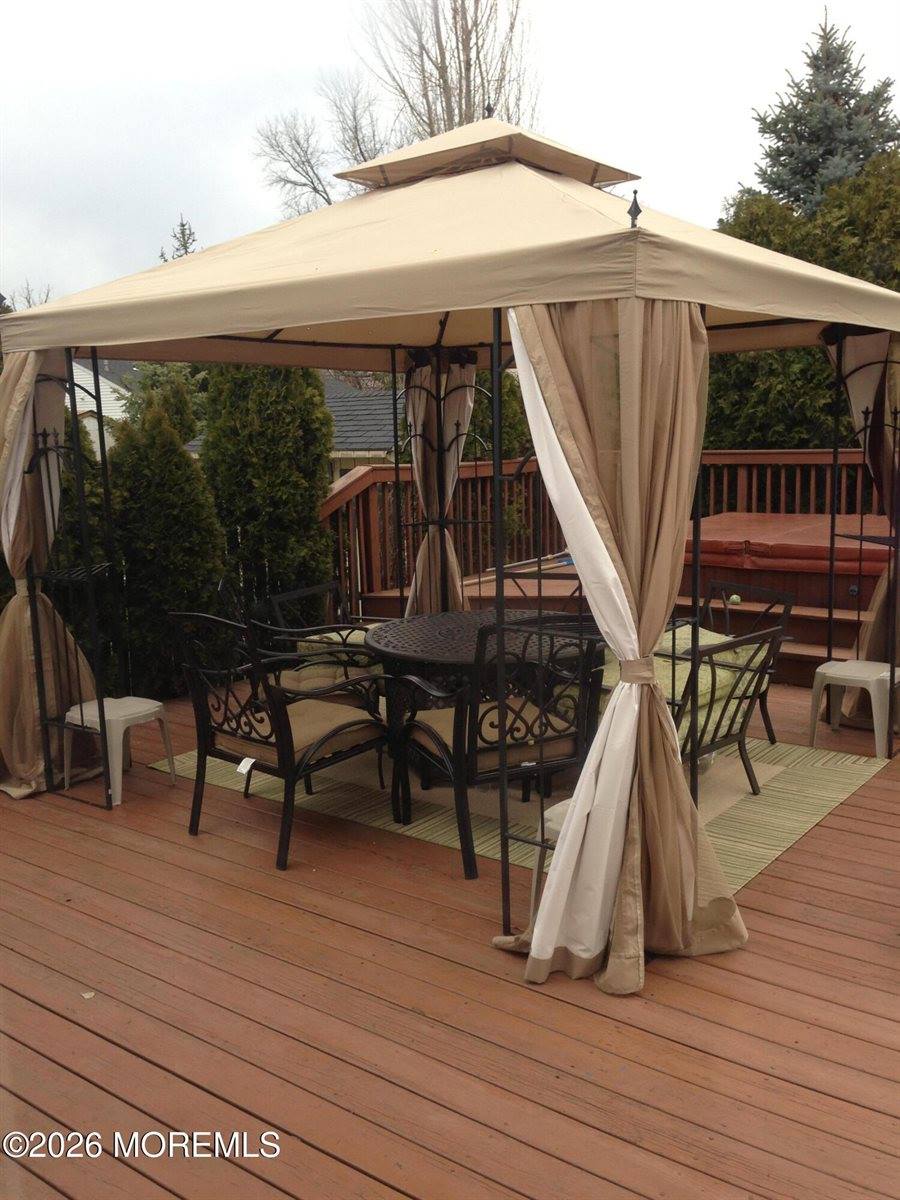 120 Shoreland Terrace, North Middletown, NJ 07748