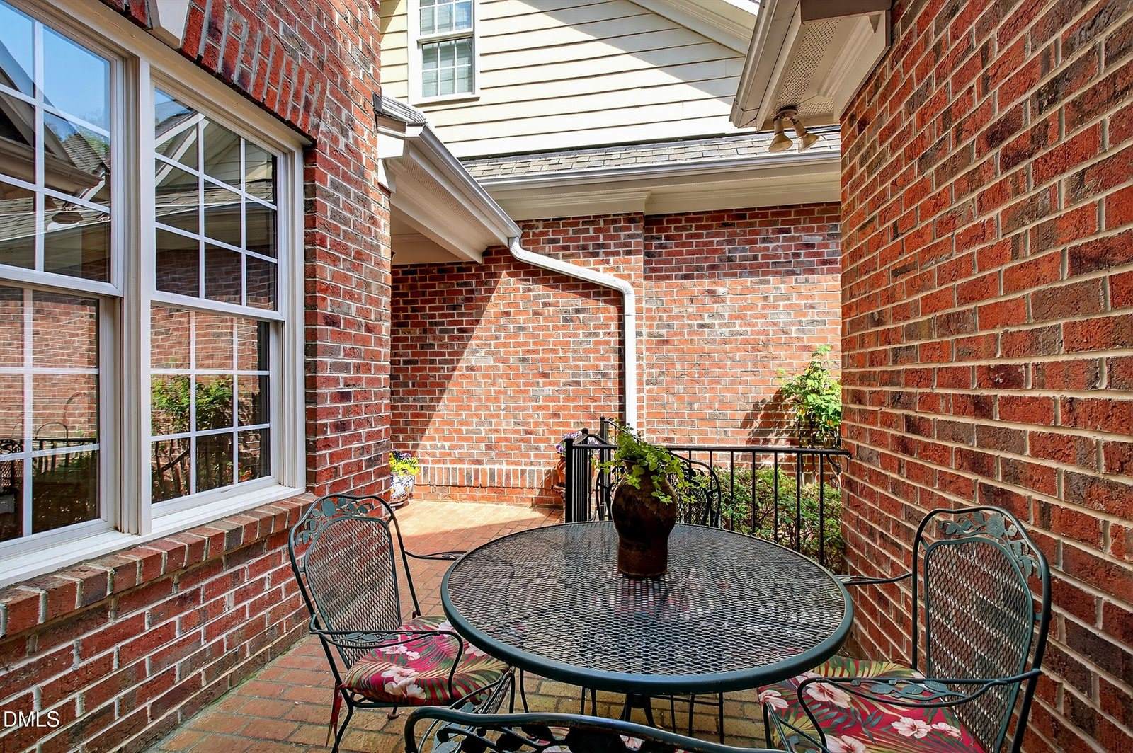 816 Running Brook Trail, Raleigh, NC 27609