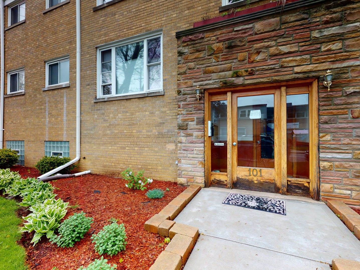 101 Ashland Avenue, #2N, Evanston, IL 60202