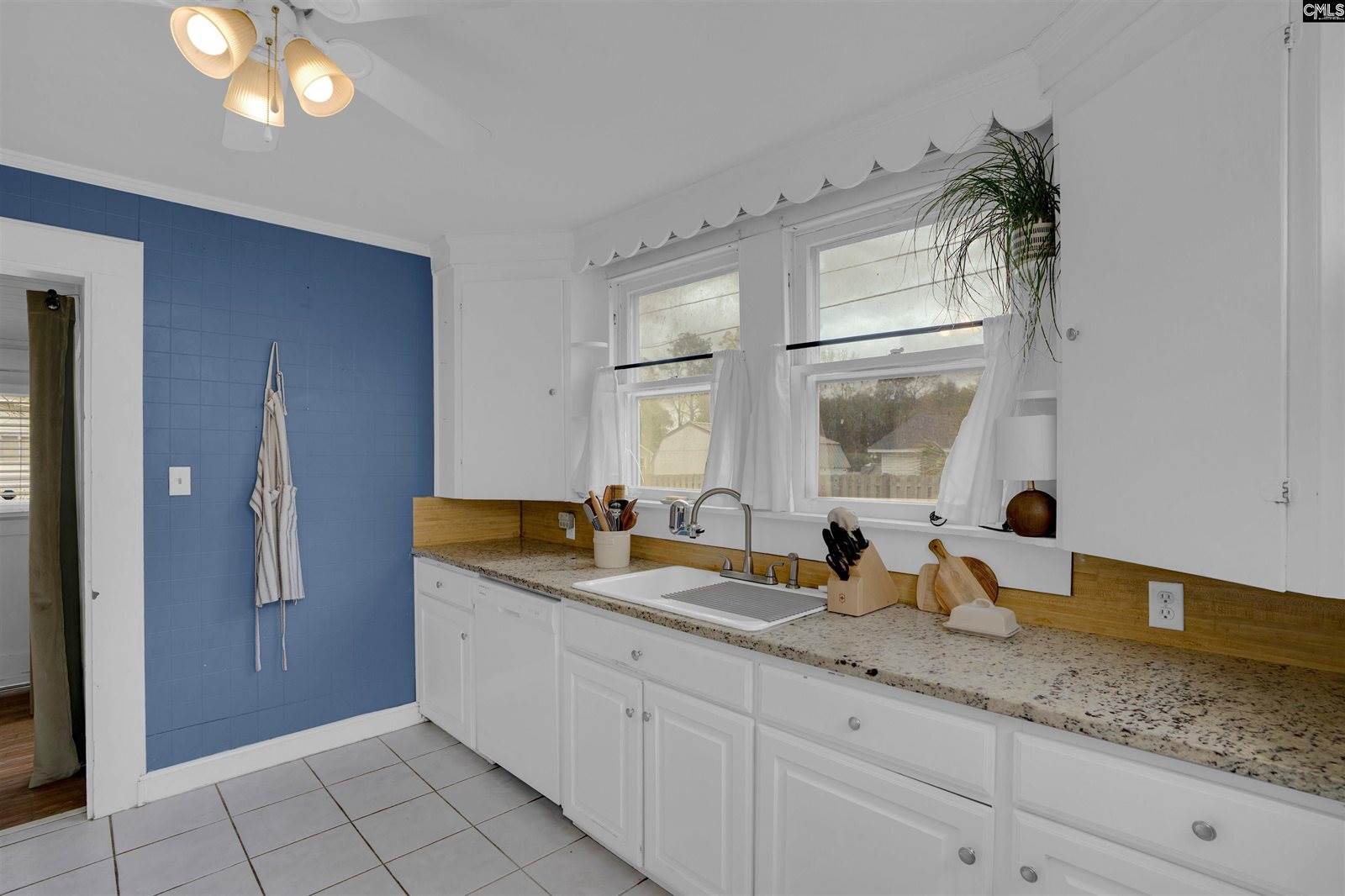 607 Holland, Cayce, SC 29033