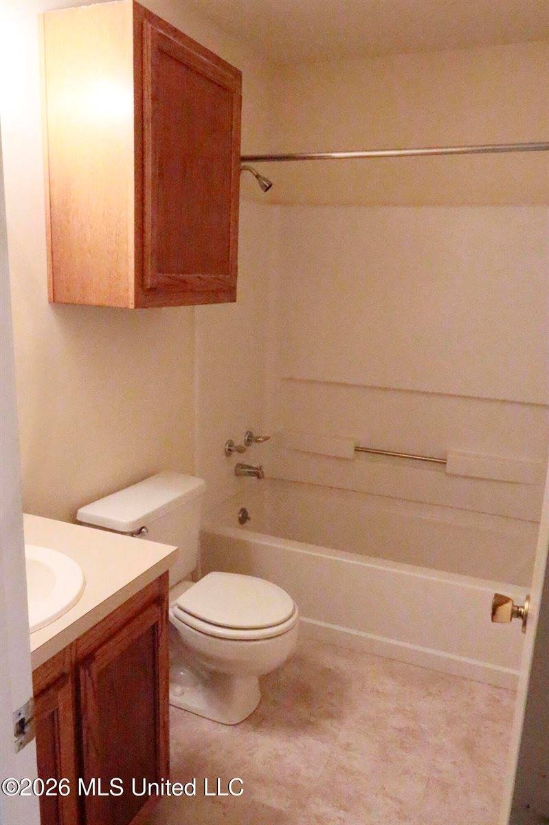 1037 Cabbott Lane, Richland, MS 39218