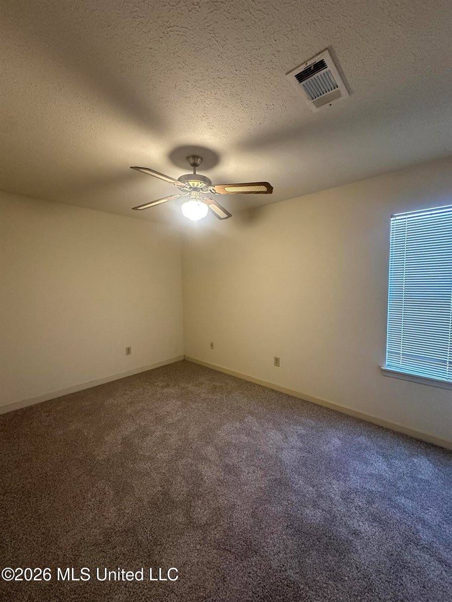 1037 Cabbott Lane, Richland, MS 39218