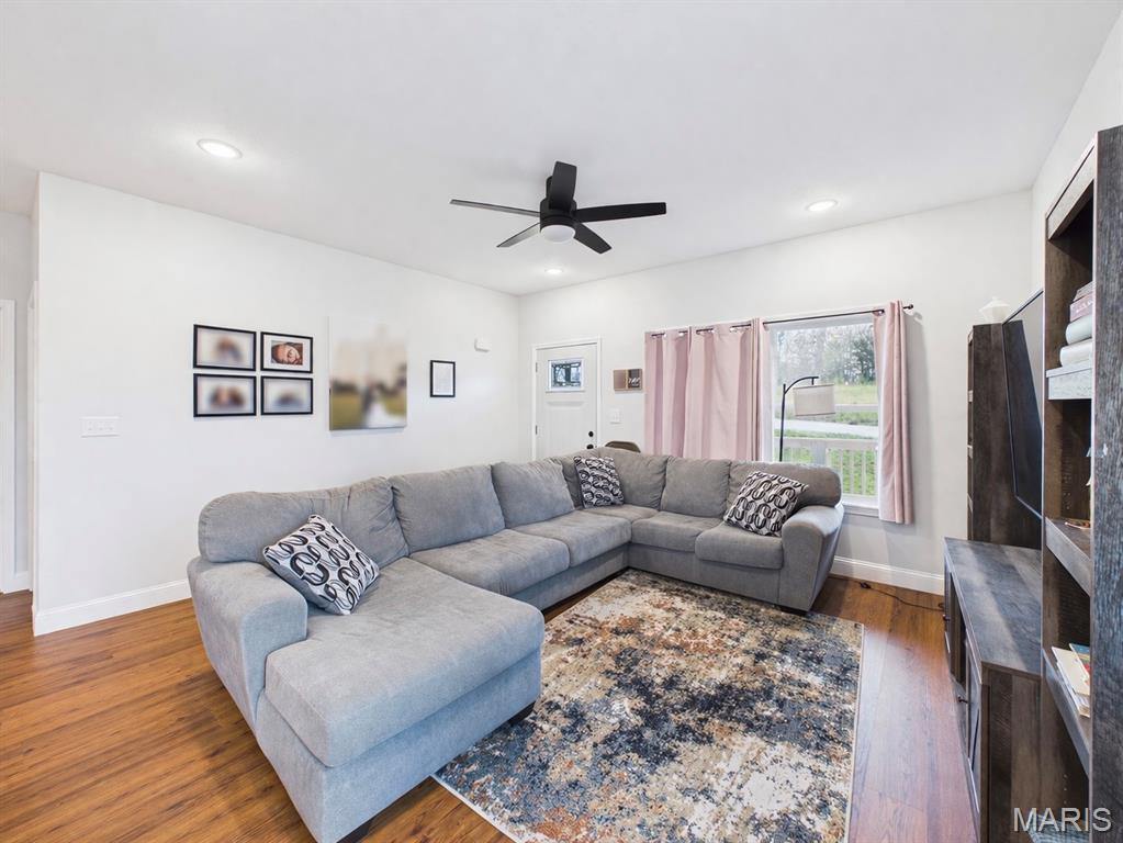 223 Hawkins Avenue, Crocker, MO 65452