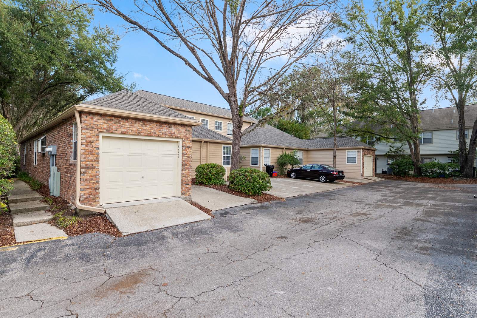 9755 SW 52nd Rd, Gainesville, FL 32608