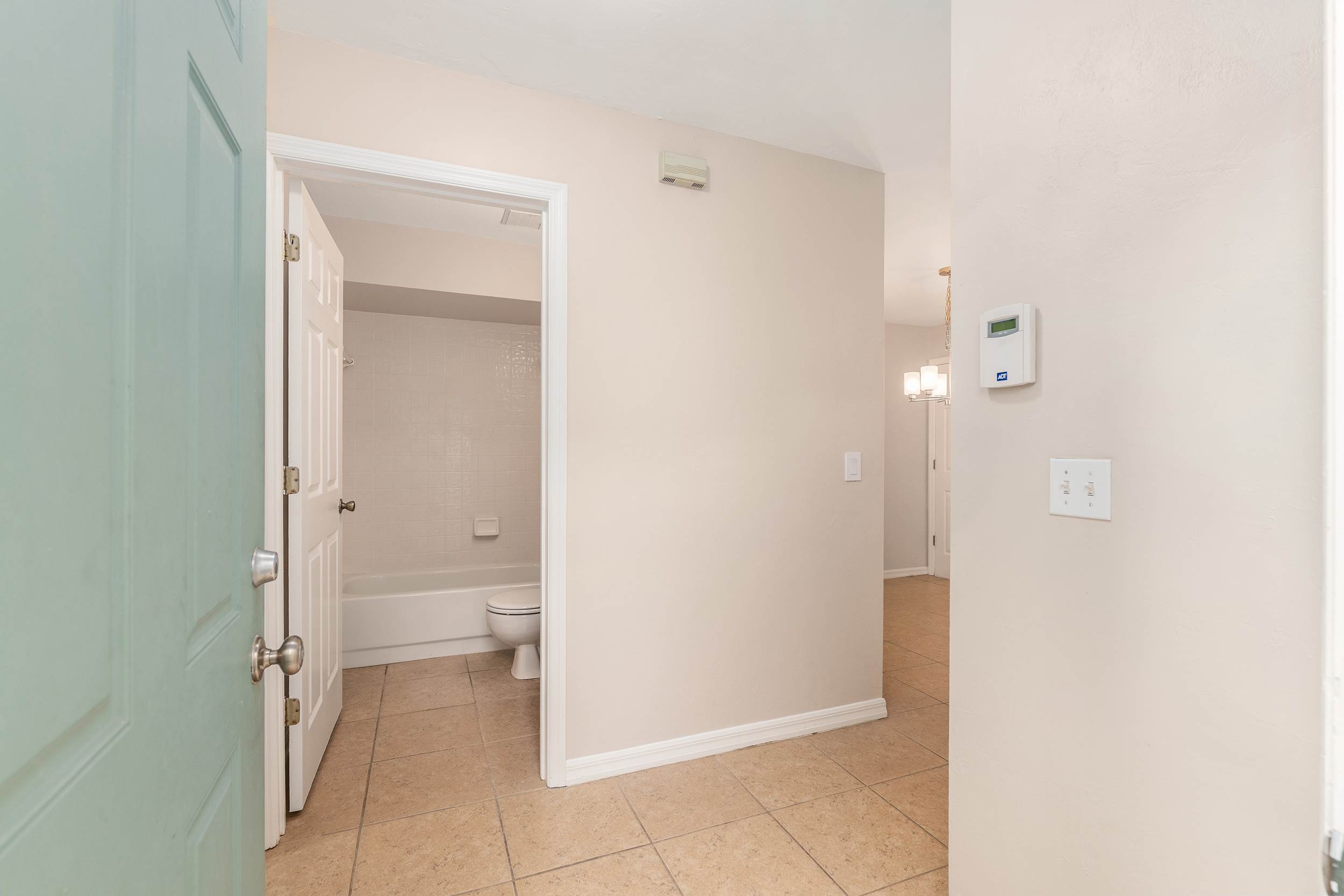 9755 SW 52nd Rd, Gainesville, FL 32608