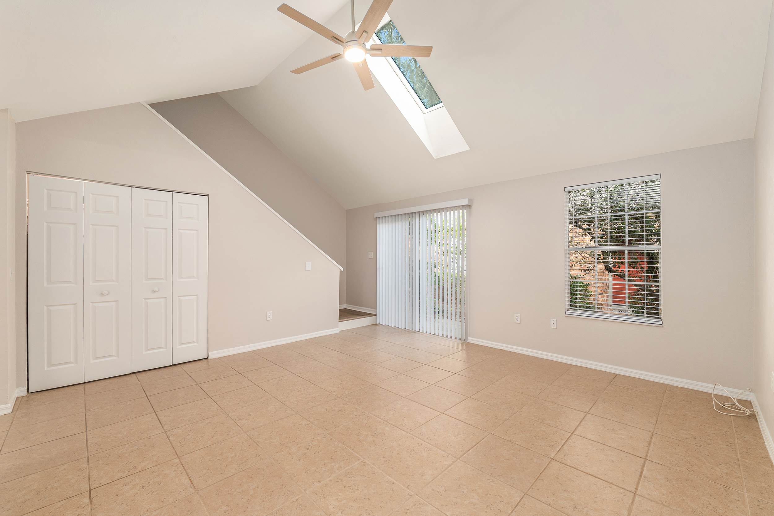 9755 SW 52nd Rd, Gainesville, FL 32608