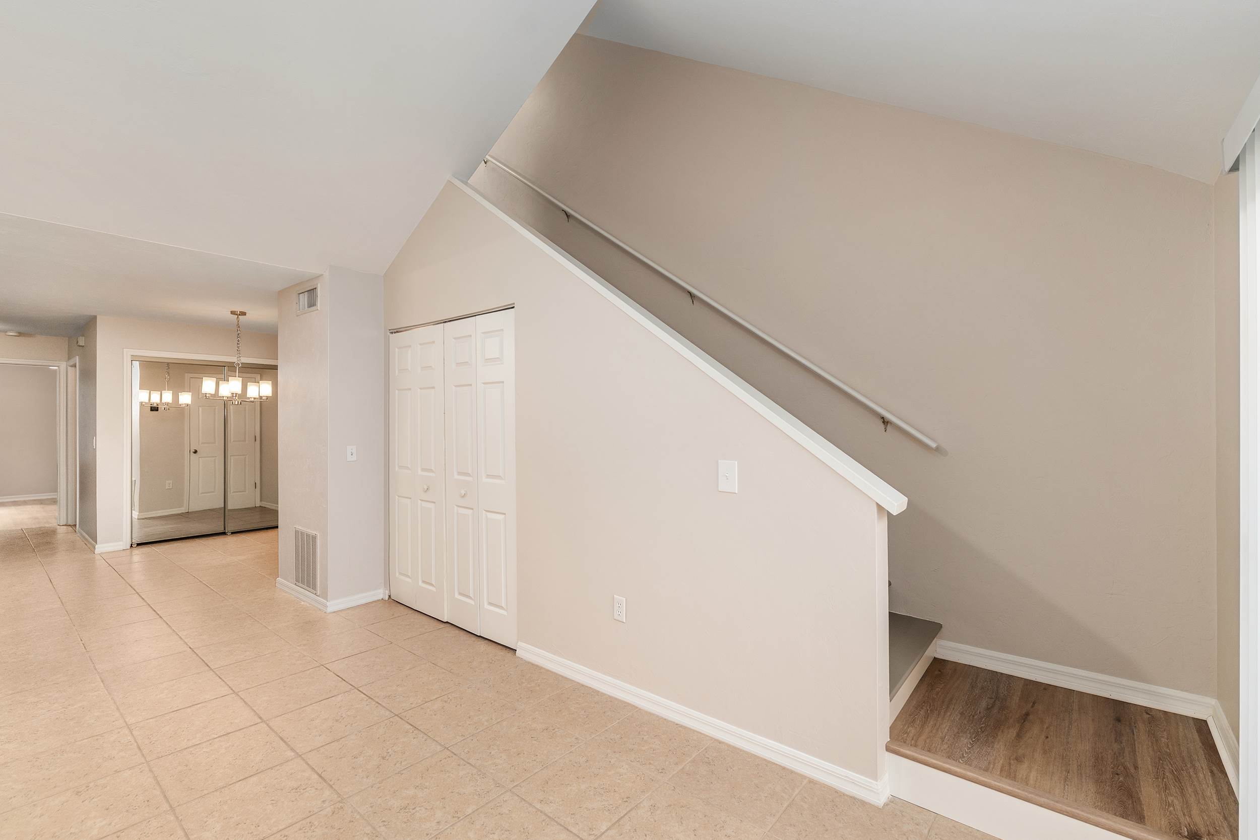 9755 SW 52nd Rd, Gainesville, FL 32608