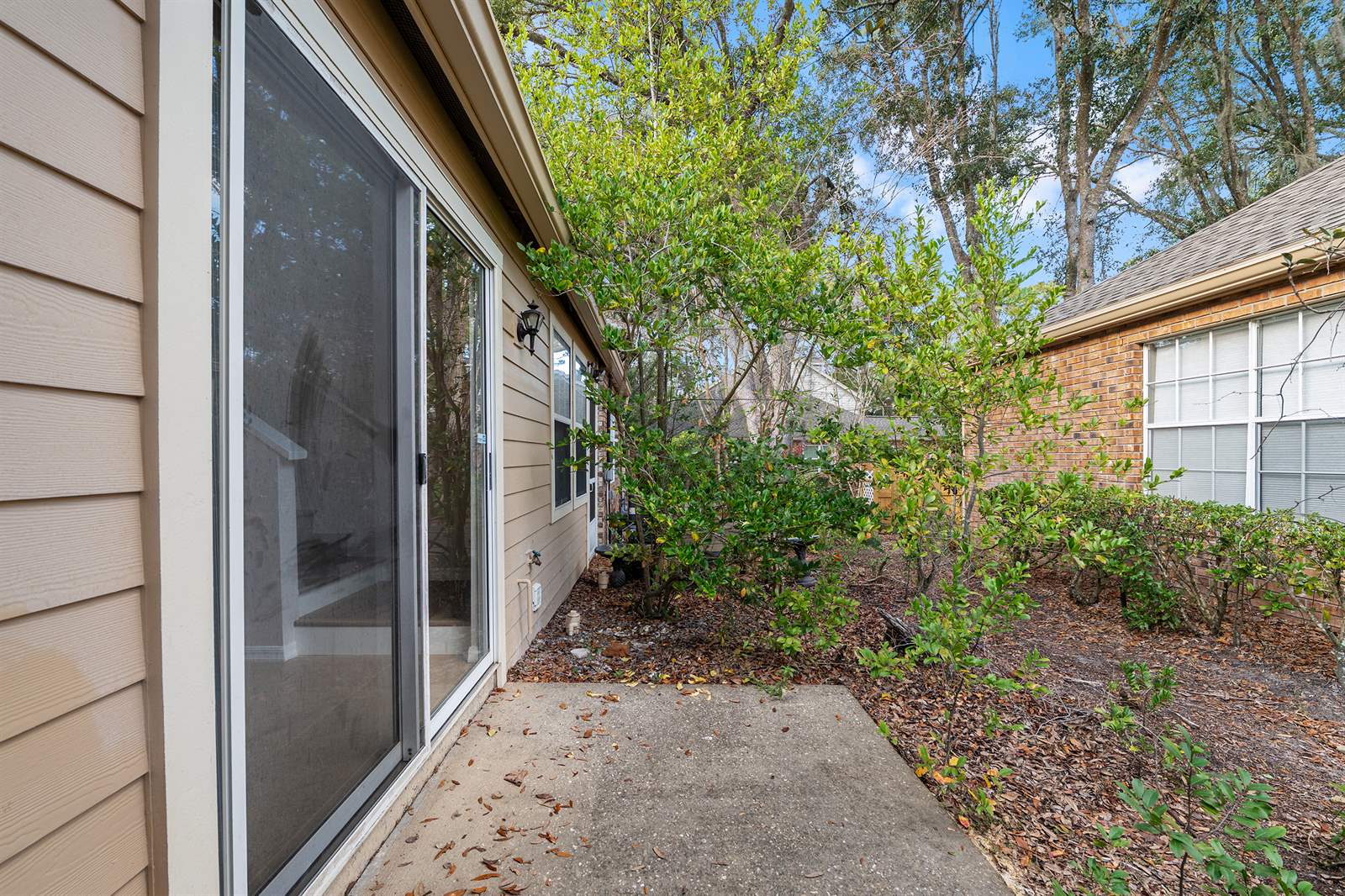 9755 SW 52nd Rd, Gainesville, FL 32608