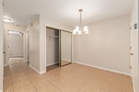 9755 SW 52nd Rd, Gainesville, FL 32608