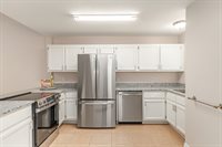 9755 SW 52nd Rd, Gainesville, FL 32608