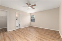 9755 SW 52nd Rd, Gainesville, FL 32608