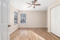 9755 SW 52nd Rd, Gainesville, FL 32608