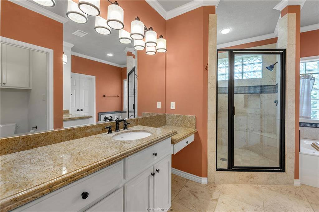 2207 Rockingham Loop, College Station, TX 77845