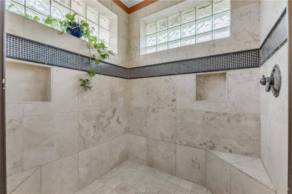 2207 Rockingham Loop, College Station, TX 77845