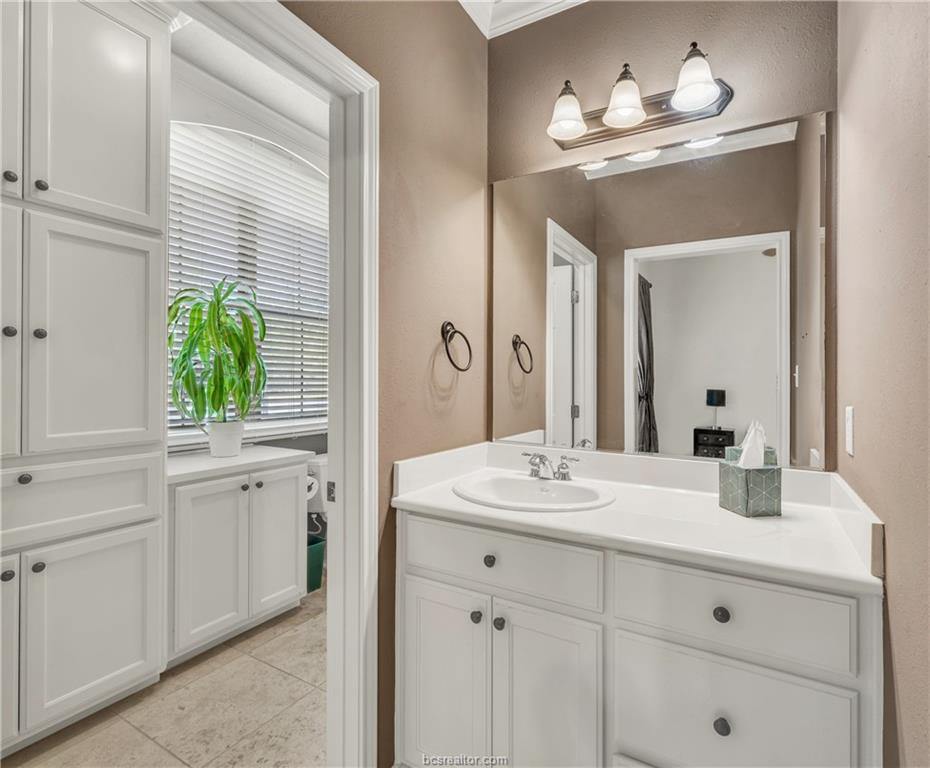 2207 Rockingham Loop, College Station, TX 77845