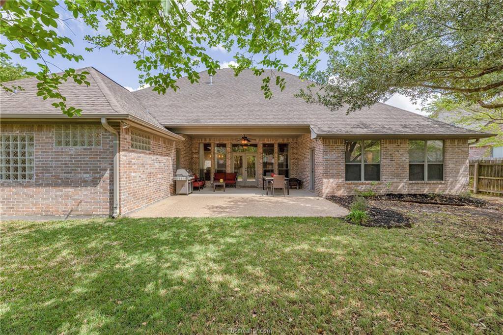 2207 Rockingham Loop, College Station, TX 77845