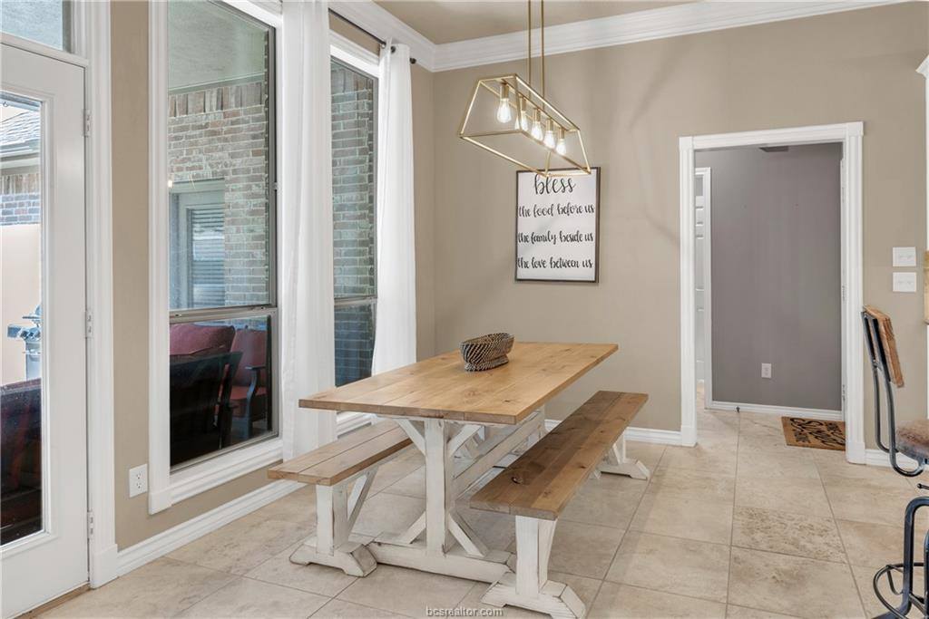 2207 Rockingham Loop, College Station, TX 77845