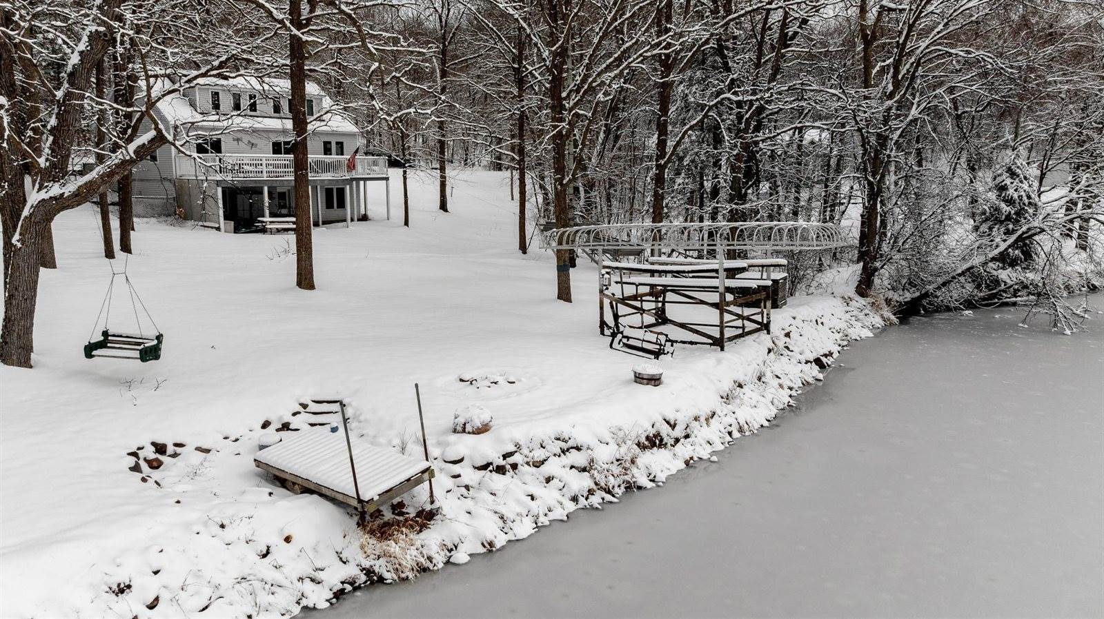 15307 Pine Shores Road, Brainerd, MN 56401