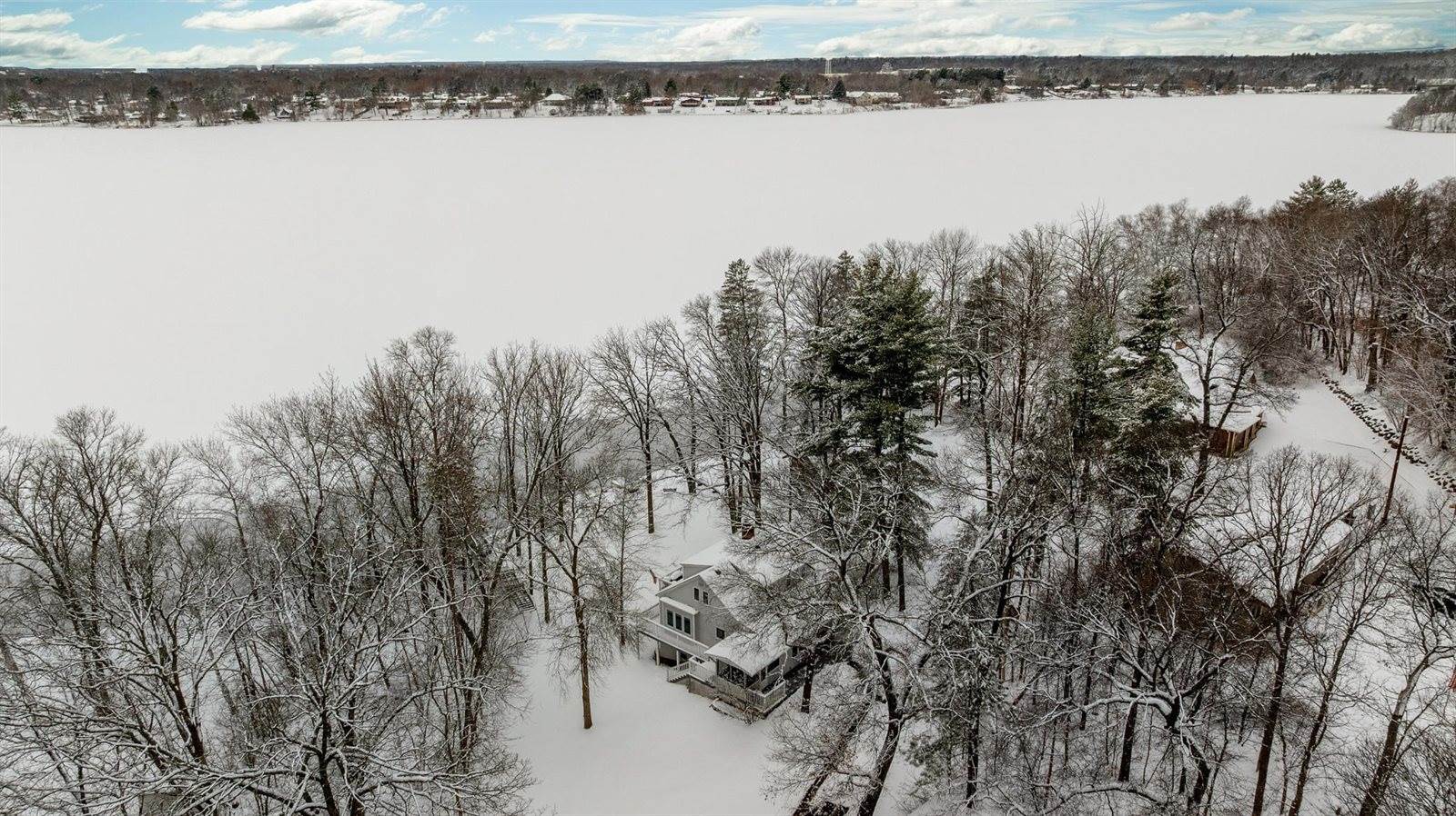 15307 Pine Shores Road, Brainerd, MN 56401