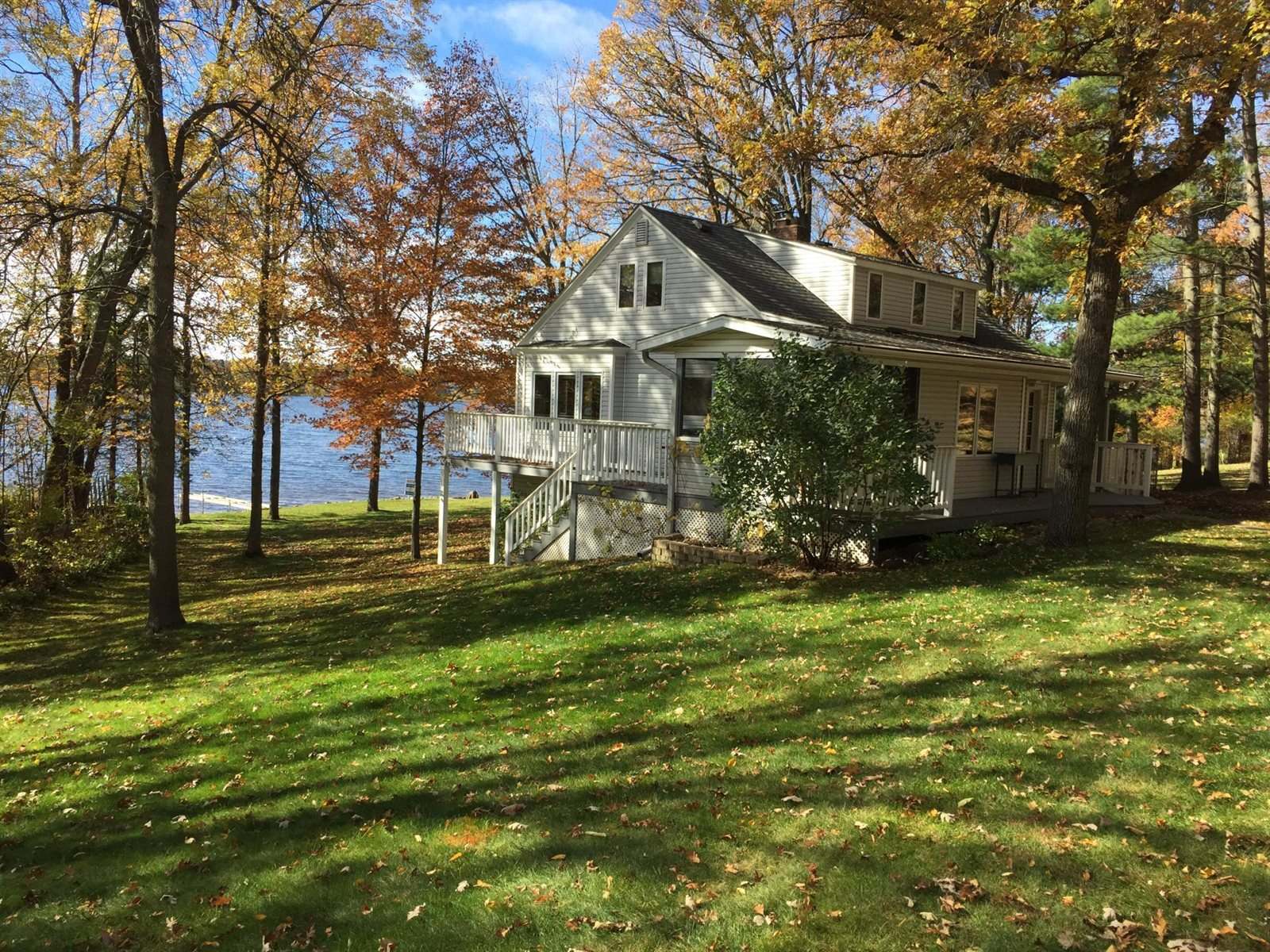 15307 Pine Shores Road, Brainerd, MN 56401