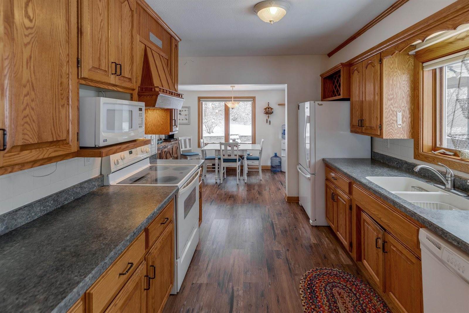 15307 Pine Shores Road, Brainerd, MN 56401