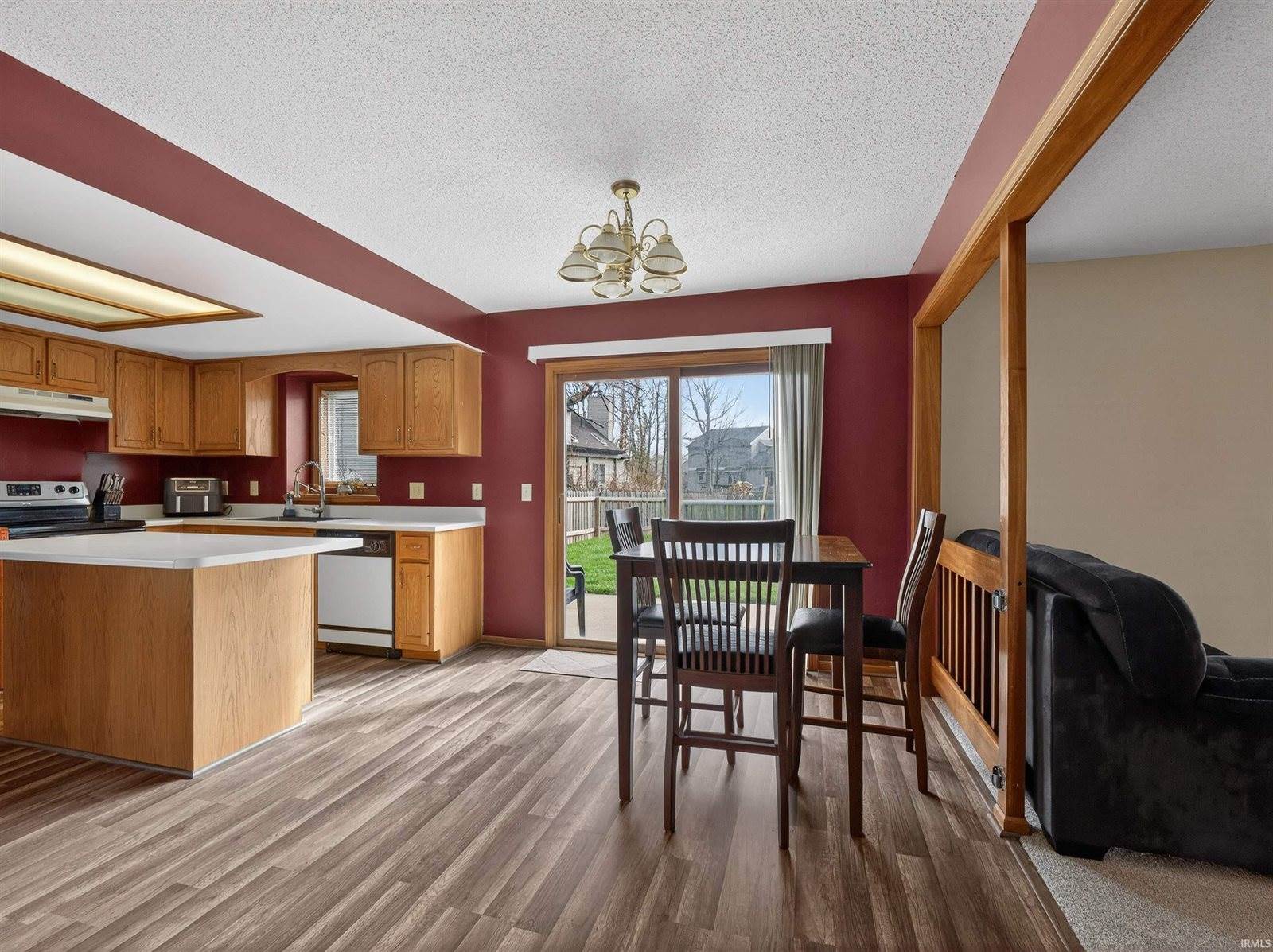 10514 Cherry Creek Road, Fort Wayne, IN 46818