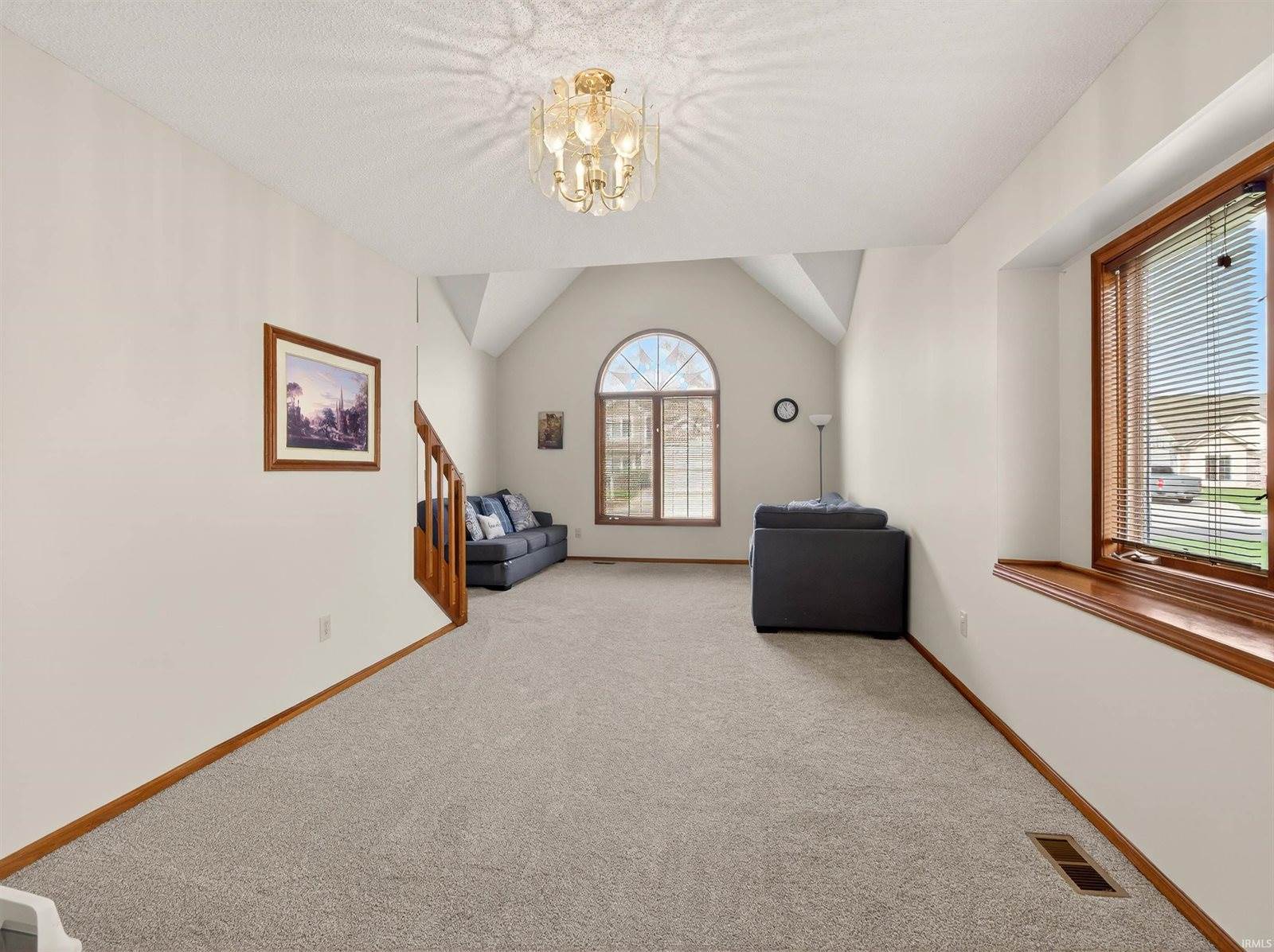 10514 Cherry Creek Road, Fort Wayne, IN 46818