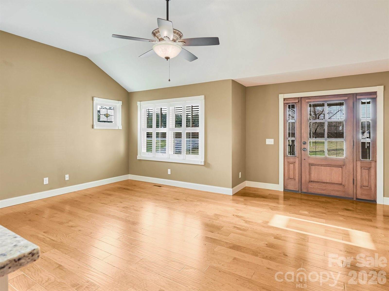 199 Macedonia Road, Asheville, NC 28804