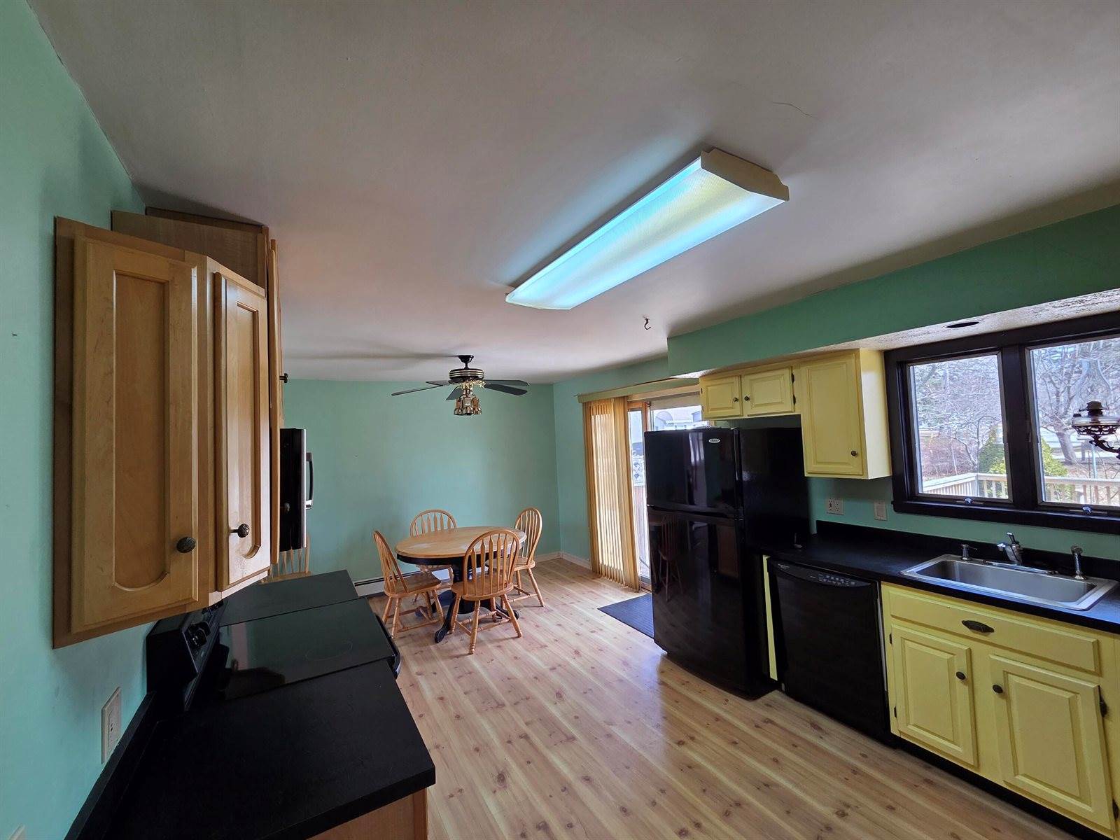 277 Pearl Street, Bangor, ME 04401