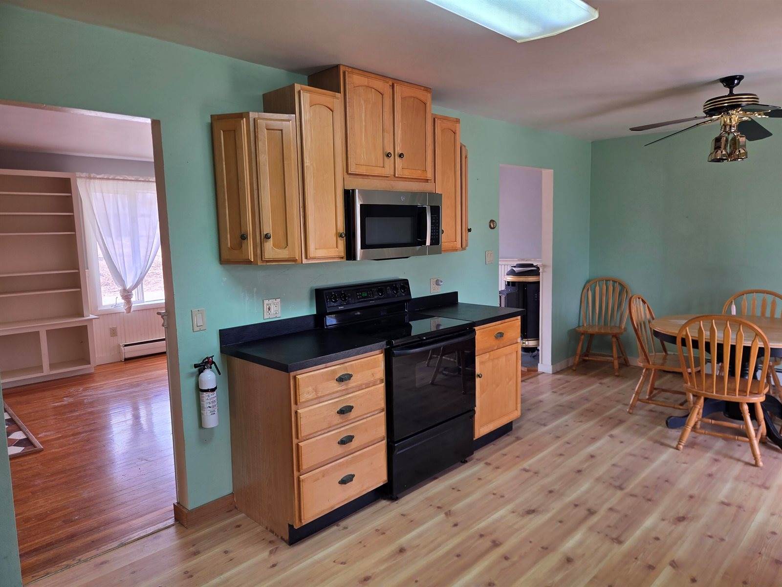 277 Pearl Street, Bangor, ME 04401