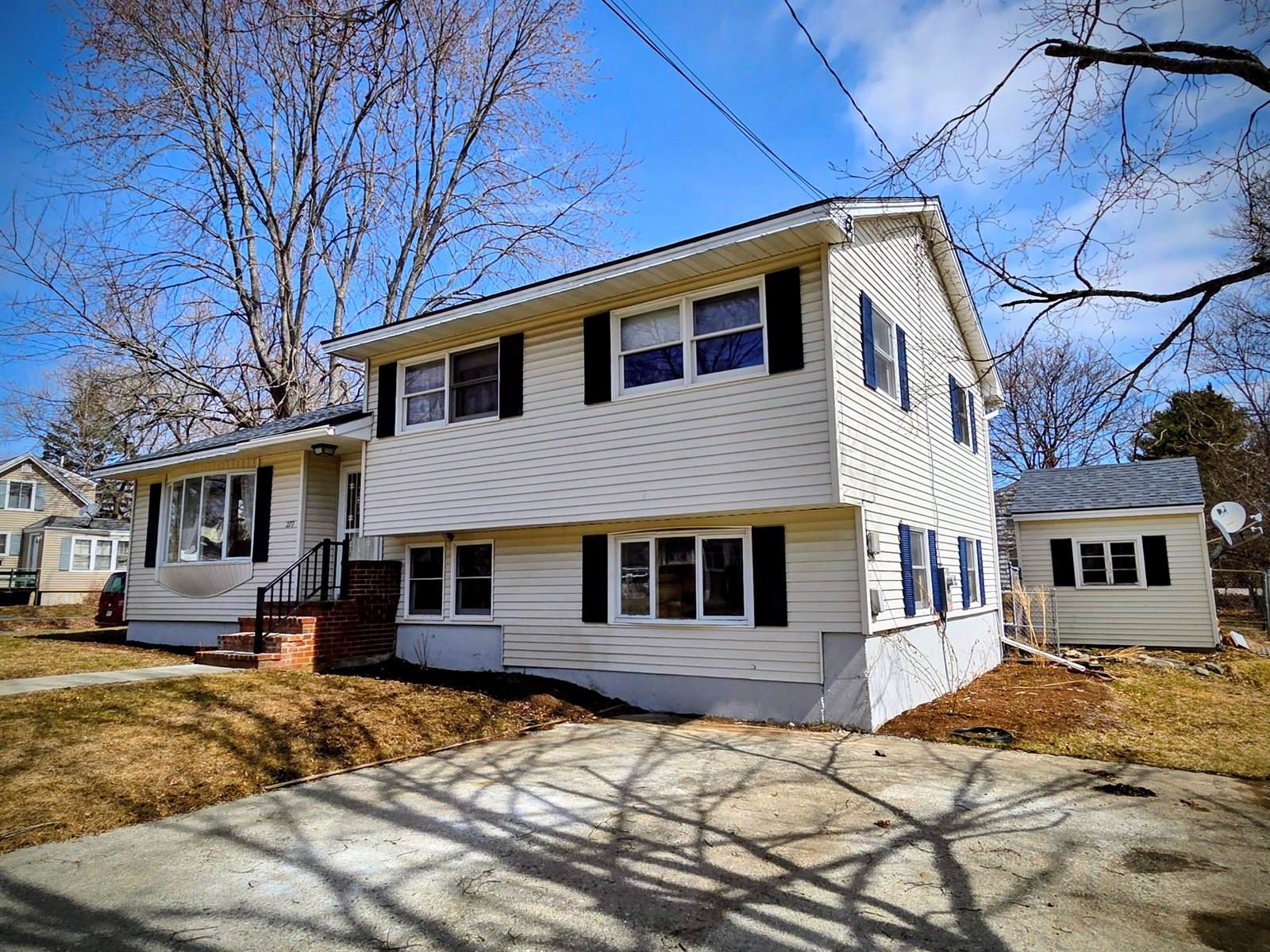 277 Pearl Street, Bangor, ME 04401