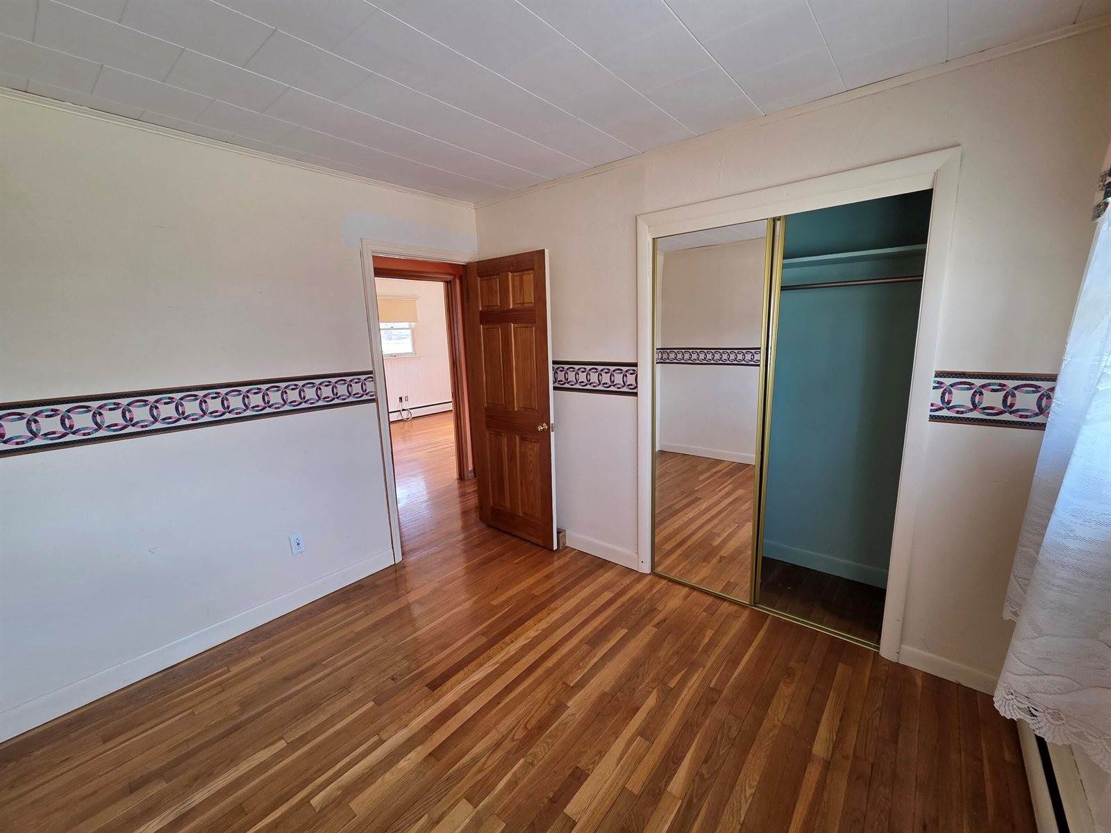 277 Pearl Street, Bangor, ME 04401