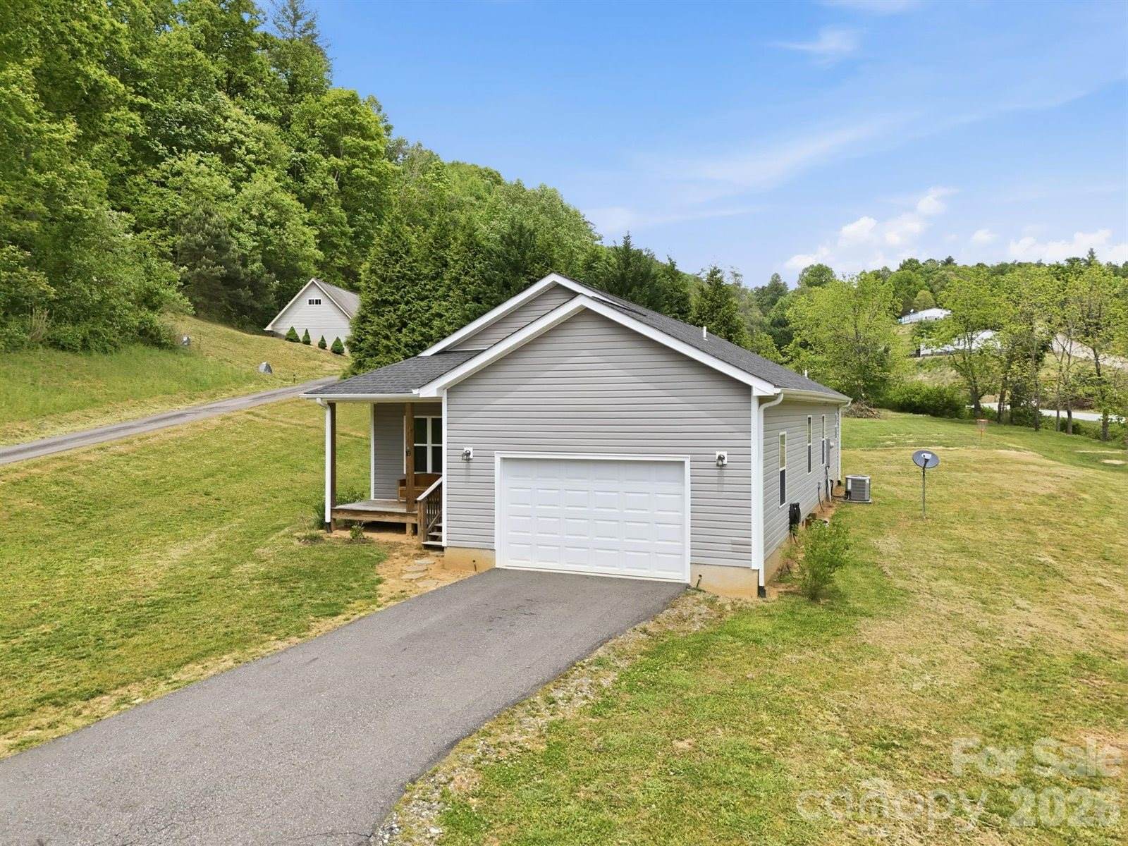 10 Scarlett Ridge Drive, Marshall, NC 28753