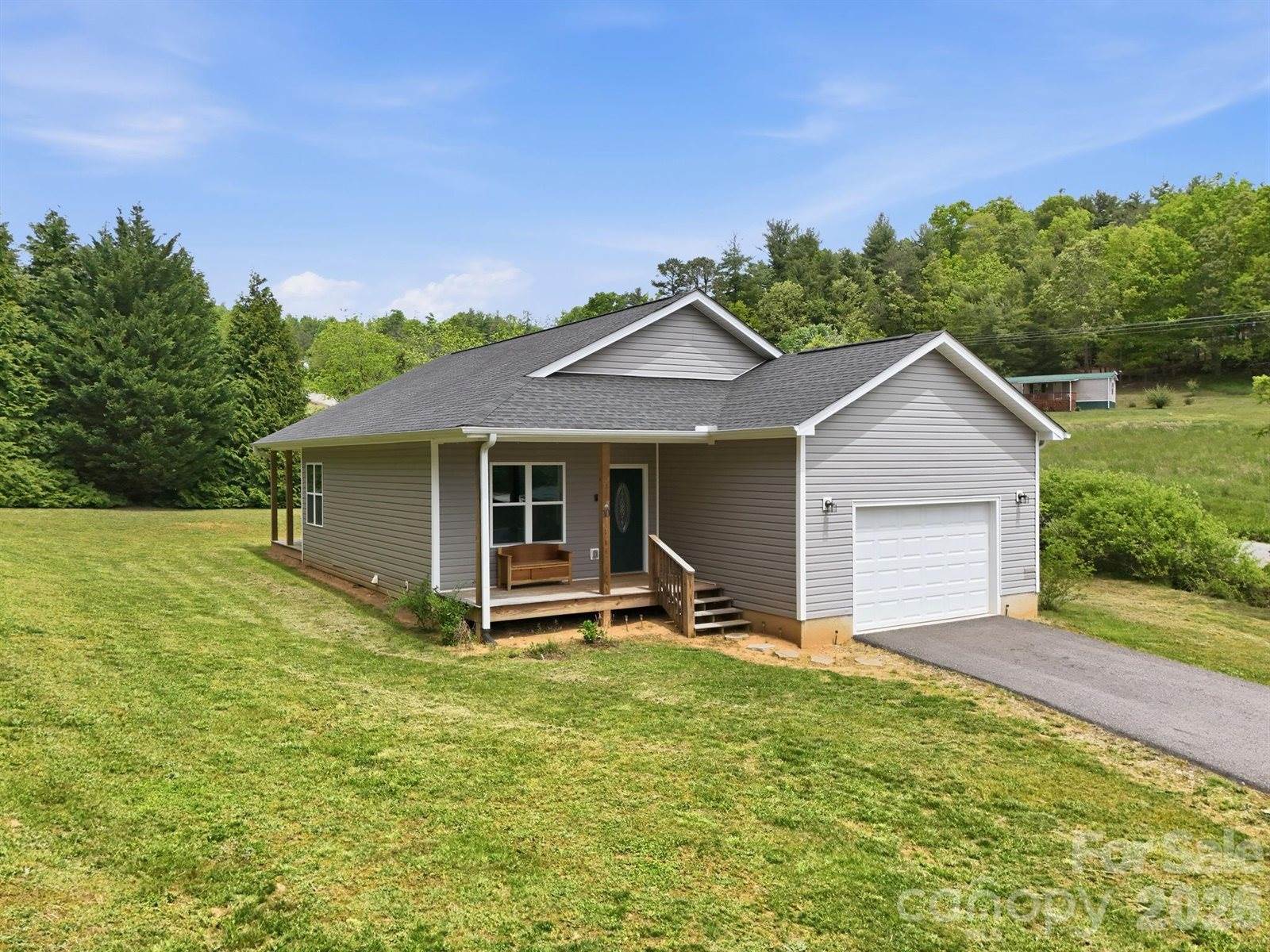 10 Scarlett Ridge Drive, Marshall, NC 28753