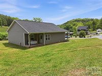10 Scarlett Ridge Drive, Marshall, NC 28753