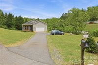10 Scarlett Ridge Drive, Marshall, NC 28753