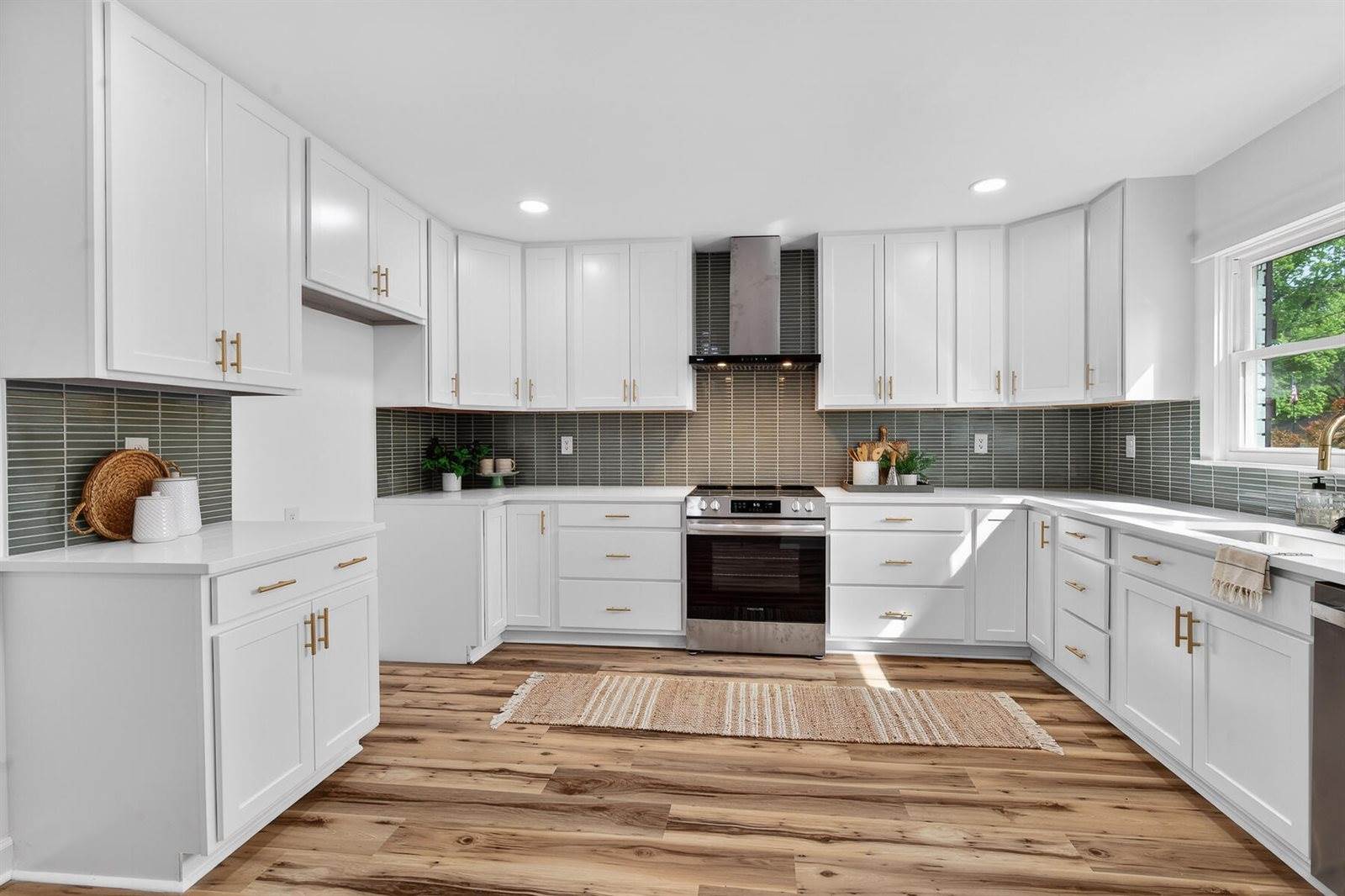 314 Ashley Drive, Summerville, SC 29485