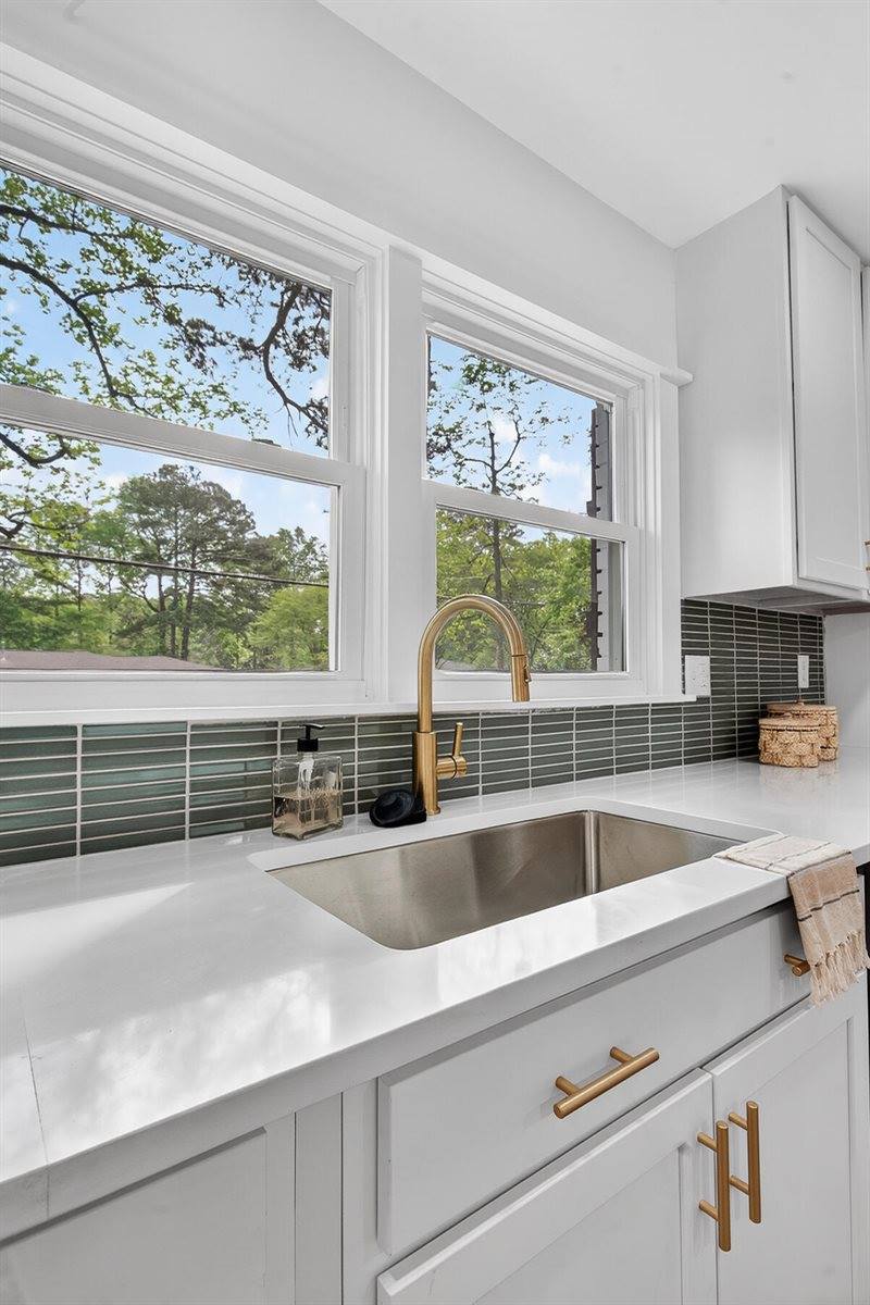 314 Ashley Drive, Summerville, SC 29485