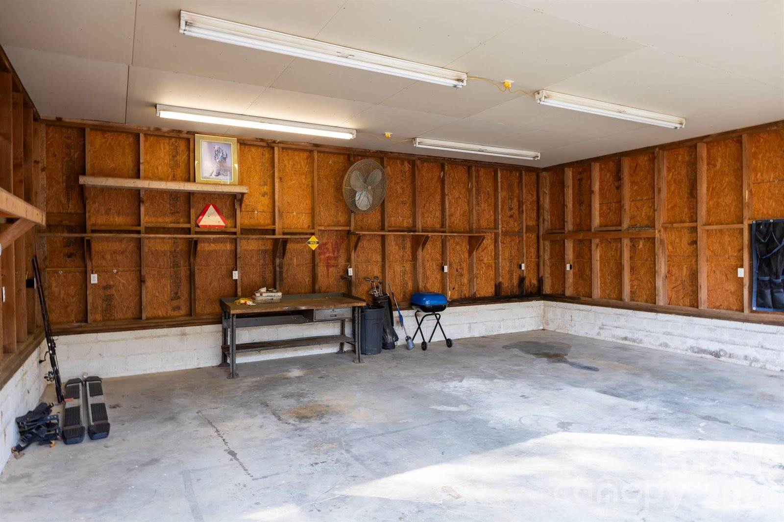 633 Allen Drive, Marshall, NC 28753